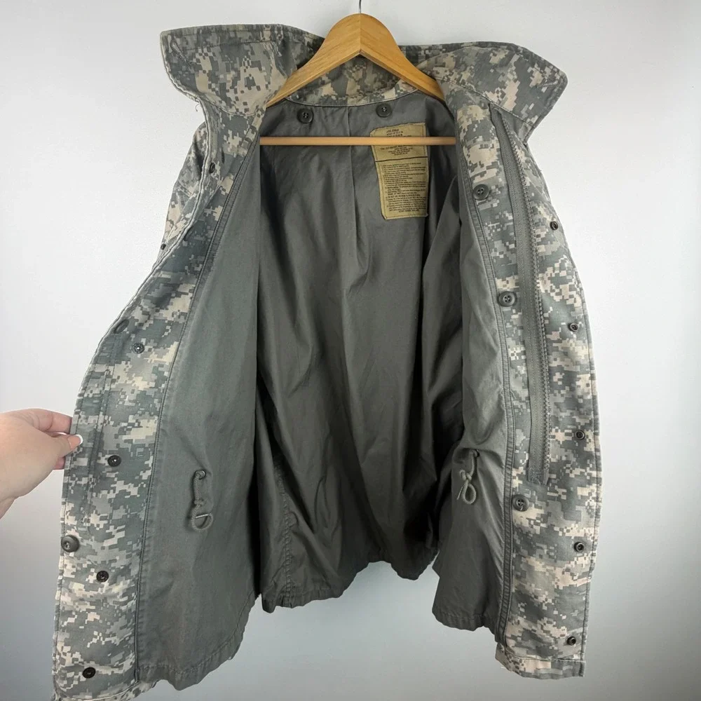 Golden Mfg Co ACU Digital Camo Cold Weather Military Field Coat Large‎ Regular